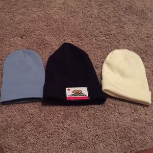 Beanie bundle!!