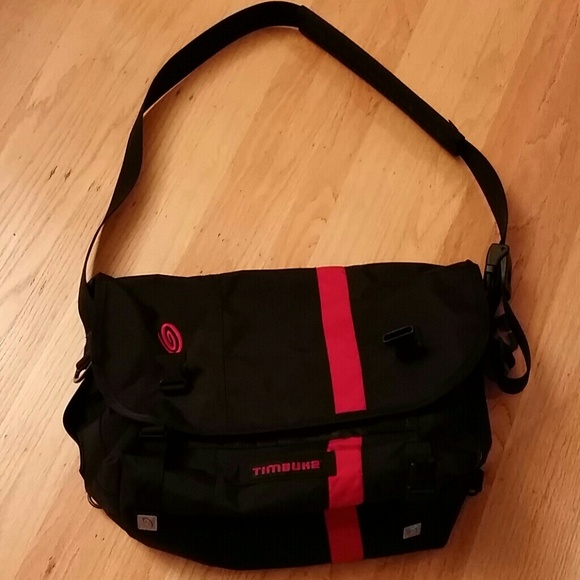 Timbuk2 Handbags - SOLD - Brand new Timbuk2 Laptop Messenger bag