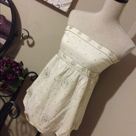 Charlotte Russe Tops - Tube Top