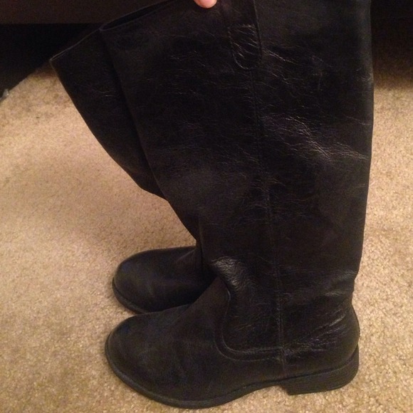 Black boots