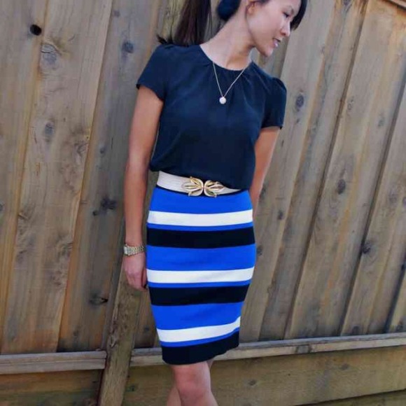 Bcbgmaxazria skirt