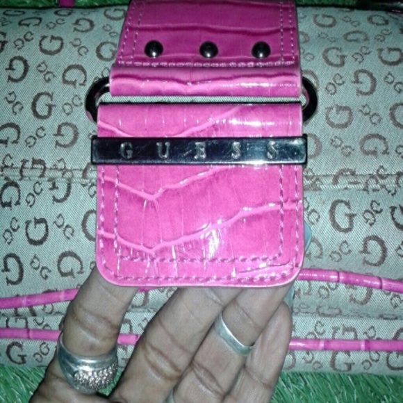 "SOLD" "GUESS" small clutch. - Picture 3 of 4