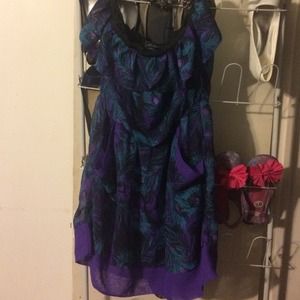 Very cute sleeveless purple and blue dress pockets