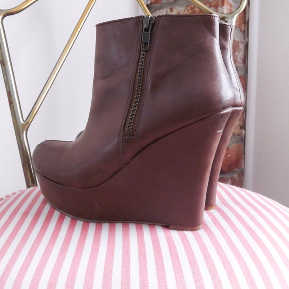 Brown Mossimo Ankle Boots with Wedge - Picture 2 of 3