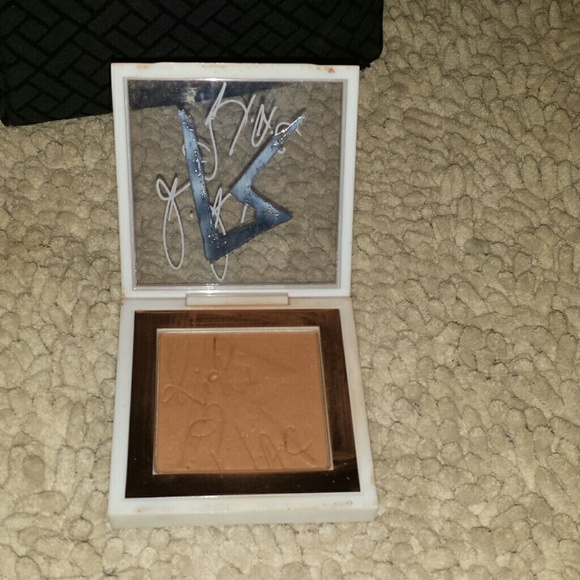 MAC Rihanna edition Love Bronzing powder - Picture 2 of 3