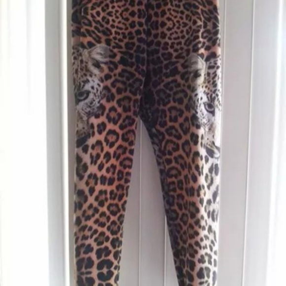 Cheetah leggings(2-left)