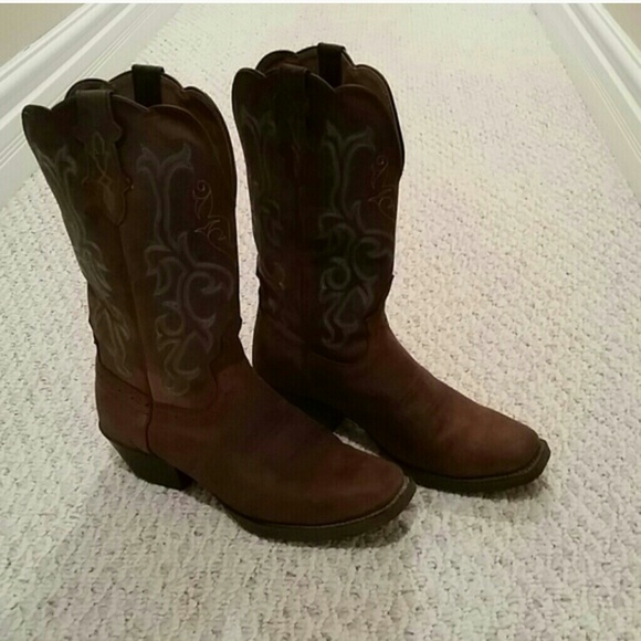 Justin boots Sorrel Apache size 9C