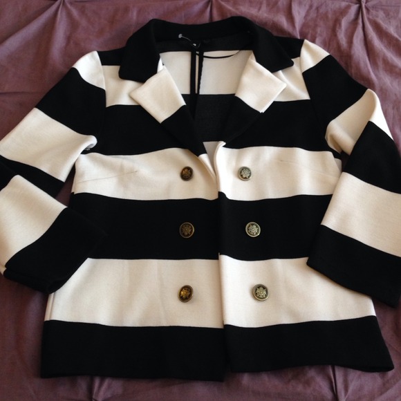 Nautical, black/white blazer with gold buttons