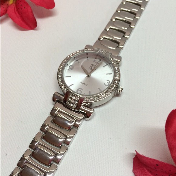 Ny&c Quartz Silver Watch
