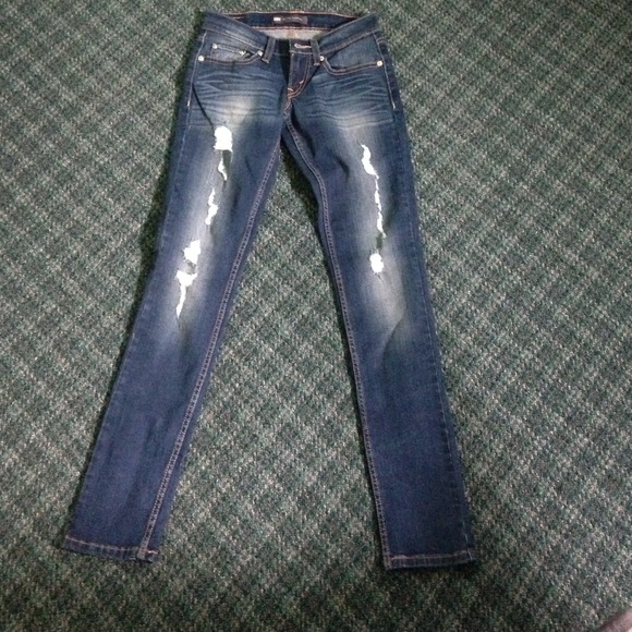 PRICE DROP Authentic Distressed Levi Low Jeans