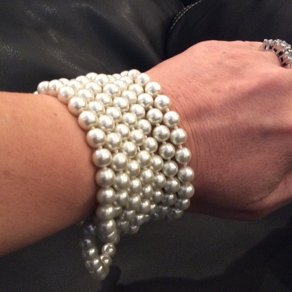 Pearls.  NEW PICS