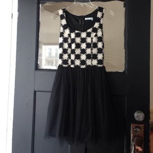 Jun&Ivy tulle dress