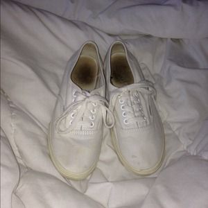 Vans low pro white-on-white