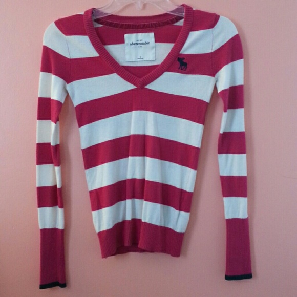 ABERCROMBIE STRIPED SWEATER