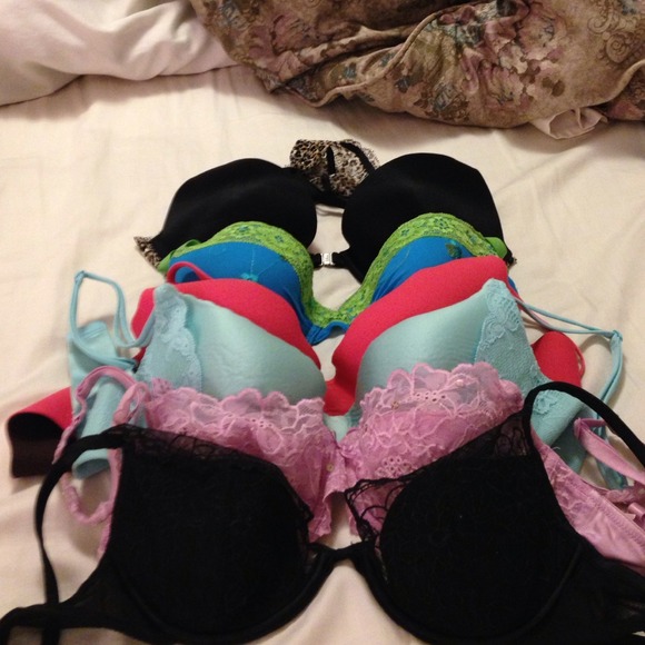 Victoria's Secret 34B bra bundle
