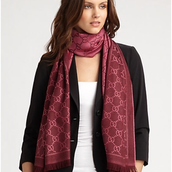 Bundle.Gucci scarf & Burberry coat.