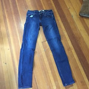 hollister dark wash jeans size 3 regular