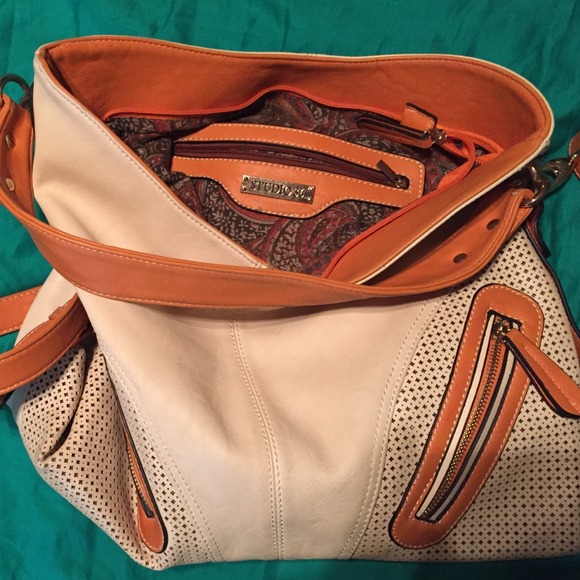 Studio 36 purse - Picture 3 of 3