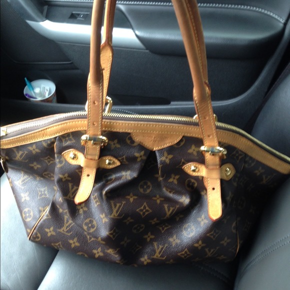 Sold Louis Vuitton tivoli gm