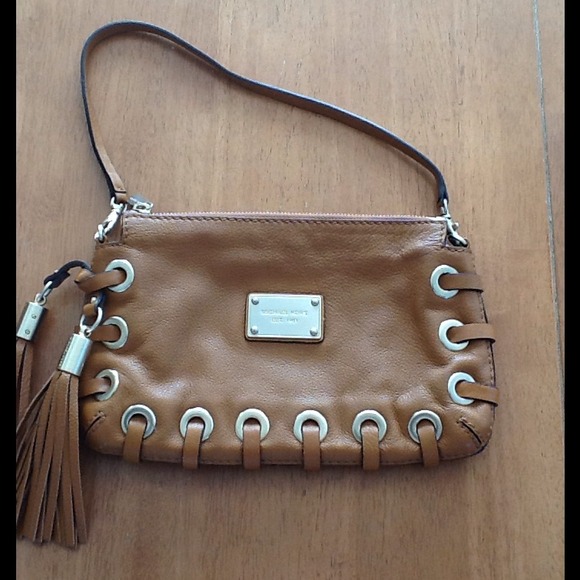 Michael Kors Handbags - Reserved *Bundle* Authentic Michael Kors bag