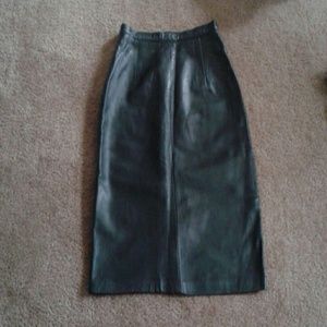 Genuine leather pencil skirt