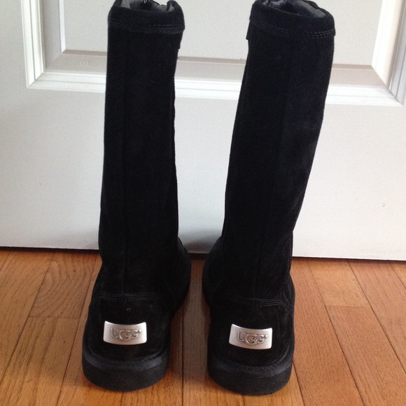 UGG Greenfield Black Suede Boots!! || SOLD - Picture 2 of 4