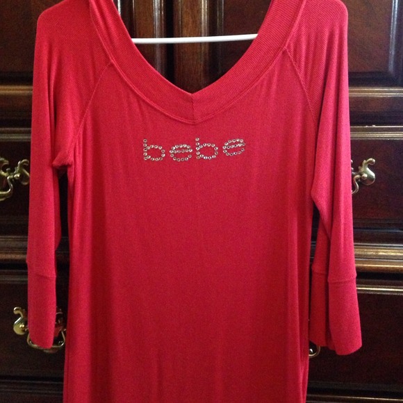 Red Bebe top, 3/4 sleeves