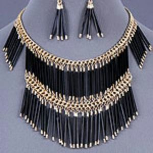 Necklace Set Brand new