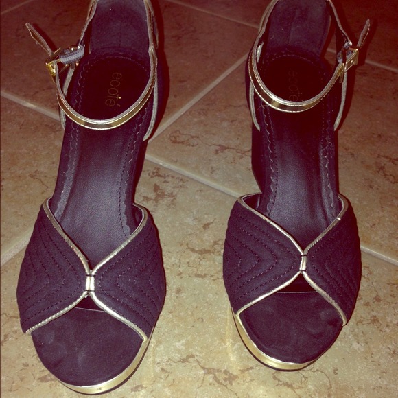 Urban Outfitters Shoes - Urban outfitters Mary Jane style heels open toe!!!