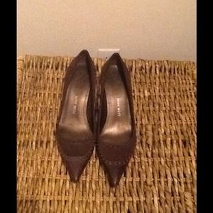 Olive Nine West Pump.