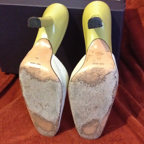 Prada light green leather and tan fabric mules - Picture 4 of 4