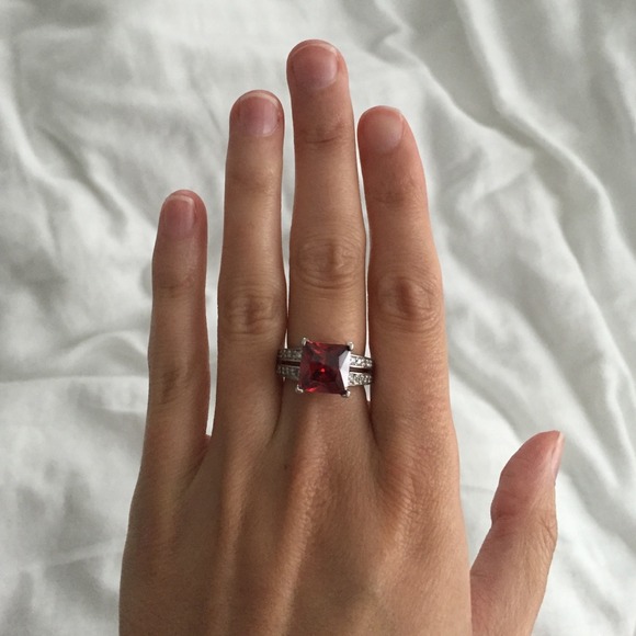 80% off Jewelry