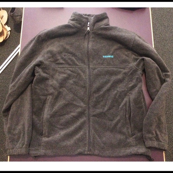 ✨24HR SALE✨Columbia Gray Zipper Jacket