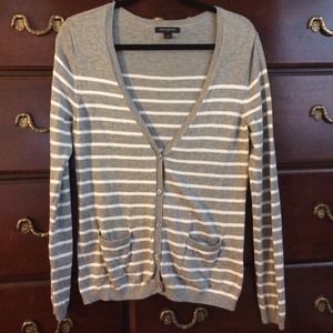 Grey/white stripes cardigan