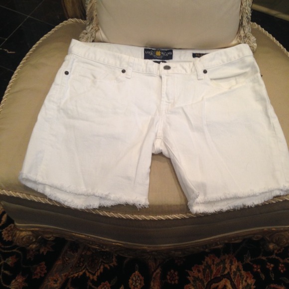 Shorts, white, size 6, lucky brand