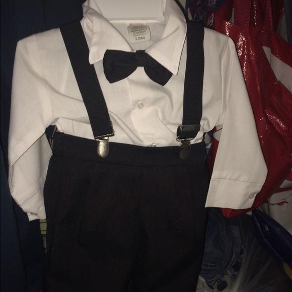 Suits - Picture 3 of 4