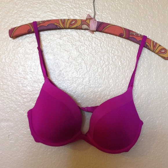 ❌BUNDLED❌Victoria's Secret 34C bra - Picture 1 of 2