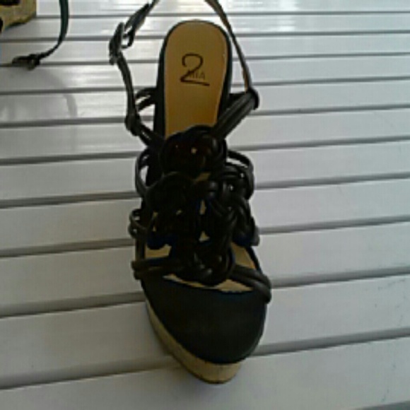 Black wedges. JUST REDUCED!!!! - Picture 2 of 4