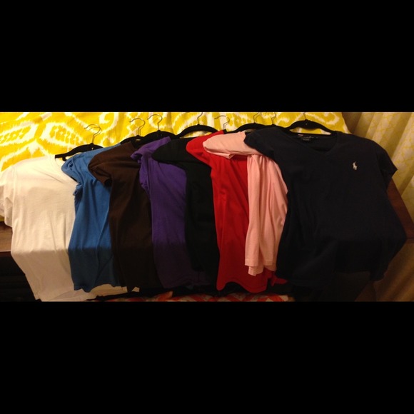Women's v-neck polo's