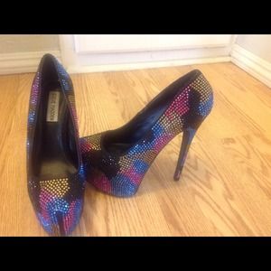 Steve Madden pumps