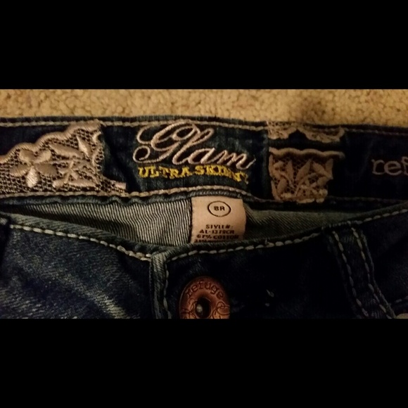 Jeans - Picture 3 of 3