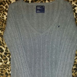 American Eagle v neck sweater