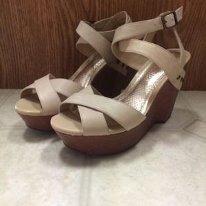 Gianni Bini wedges!