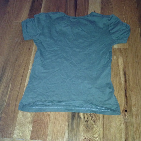 Army green t-shirt - Picture 3 of 3