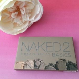 💕 Urban Decay NAKED2 Basics Palette 💕