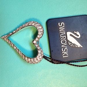 Swarovski crystal heart shaped pin