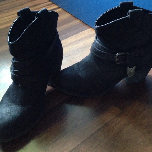 Rocket Dog black booties