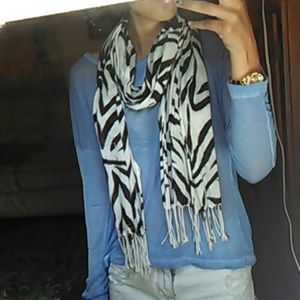 ❌Sold❌Zebra print scarf