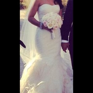 Authentic Vera Wang Gemma Wedding Gown