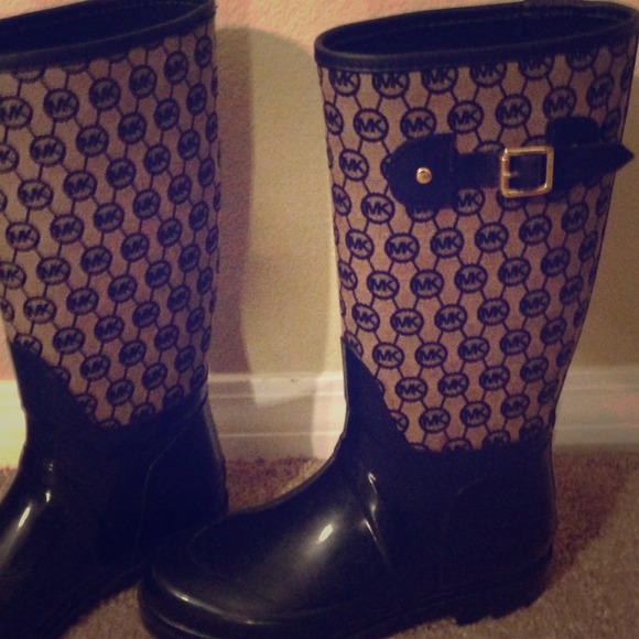 MK rain boots